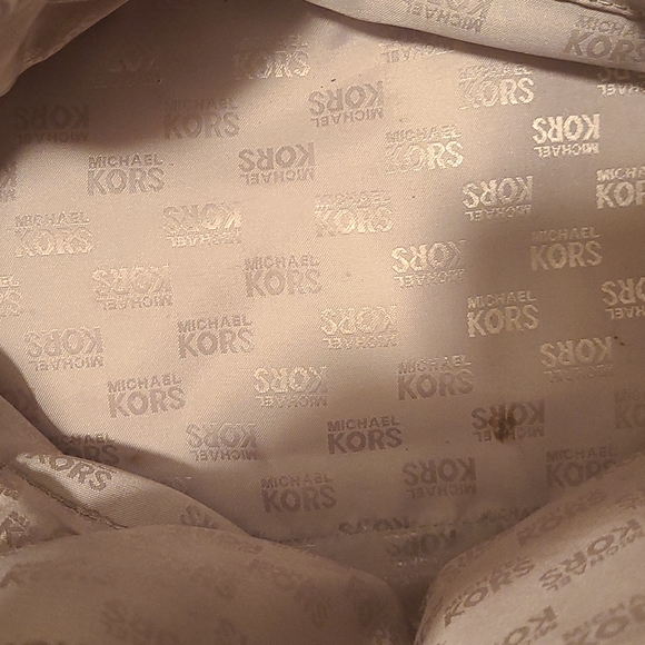 Handbag - Picture 8 of 9